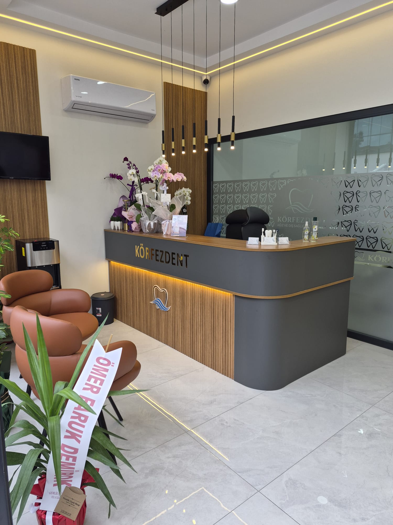 Körfezdent kliniğinin danışma alanı